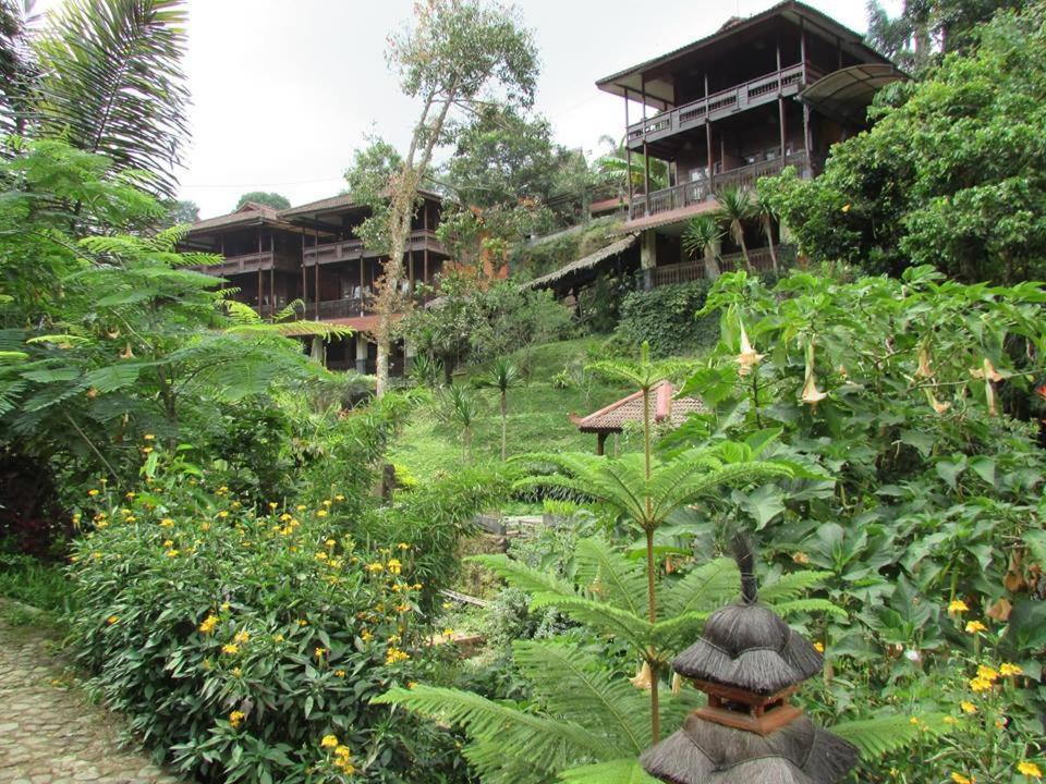 Green Valley Resort Bandungan Exterior foto