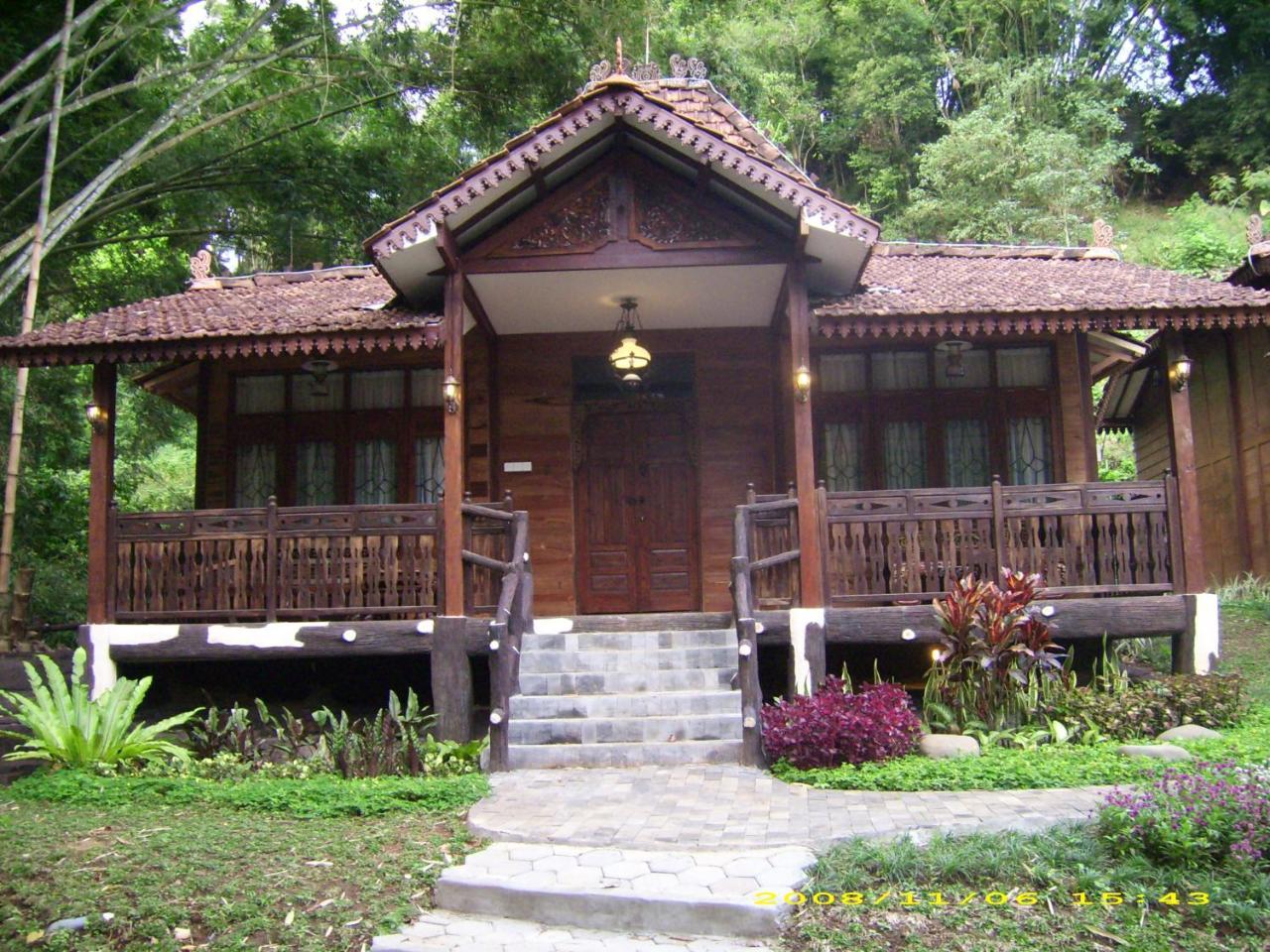 Green Valley Resort Bandungan Exterior foto