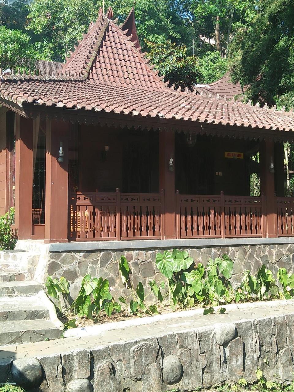 Green Valley Resort Bandungan Exterior foto