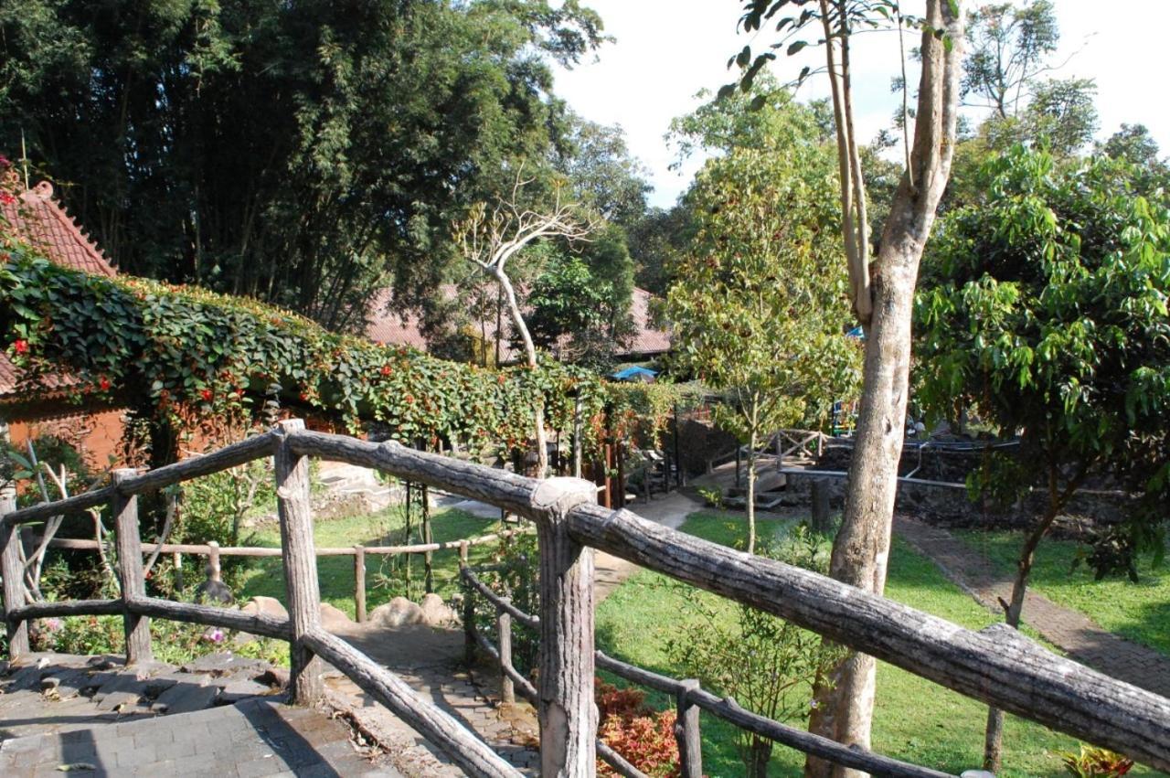 Green Valley Resort Bandungan Exterior foto