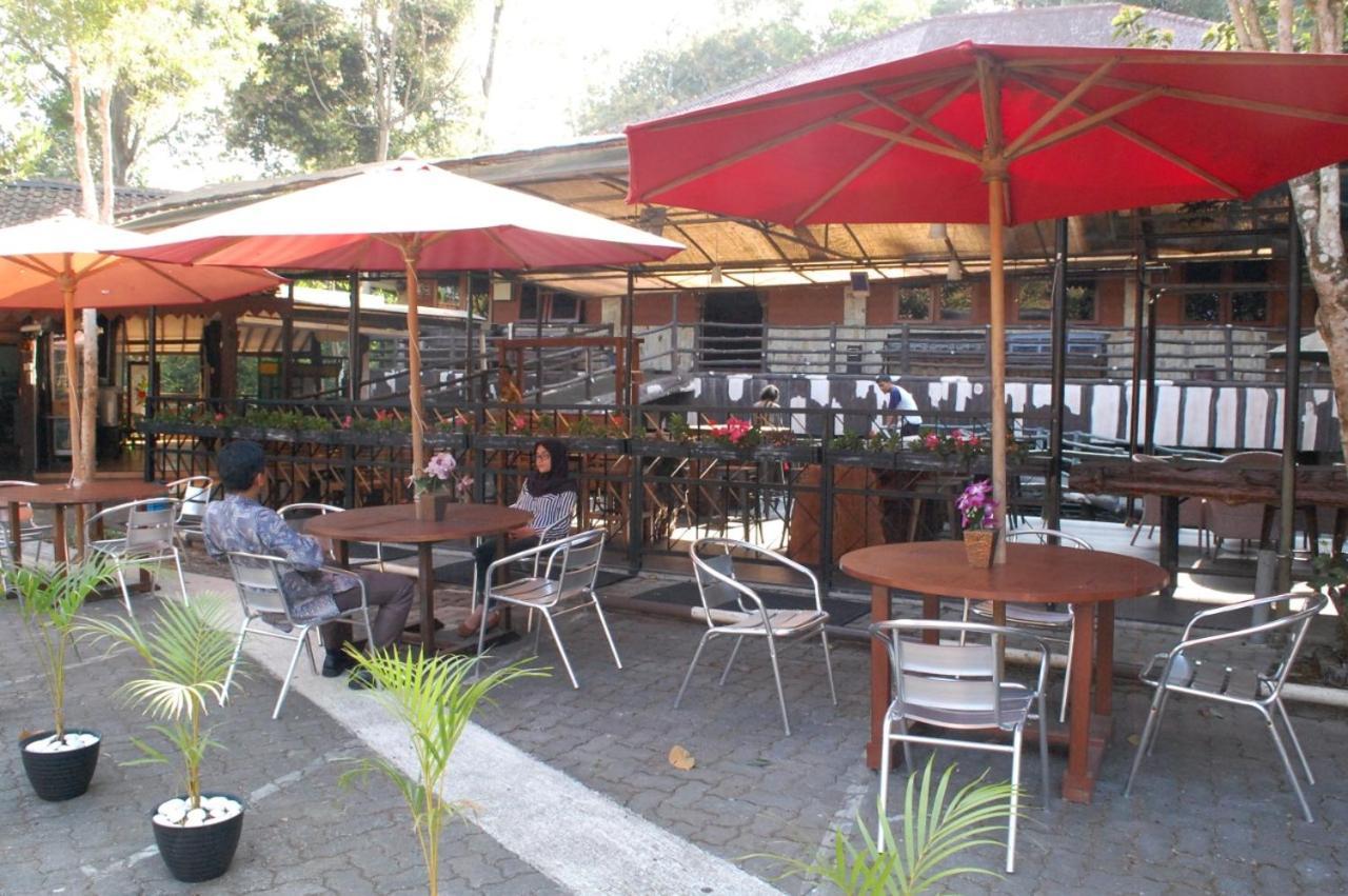 Green Valley Resort Bandungan Exterior foto